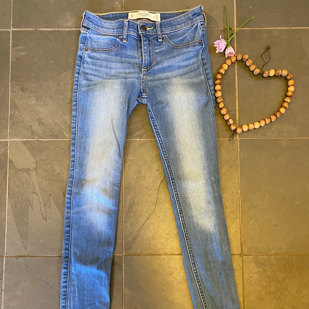 Abercrombie and Fitch medium wash jeggings